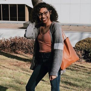 Meet your Posher, Jade